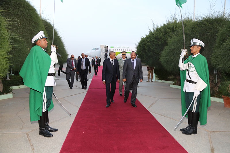 الرئيس الموريتاني محمد ولد عبد العزيز قادم من غامبيا