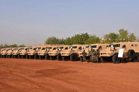 13 véhicules blindés de l'UE aux bataillons nigériens du G5 Sahel
