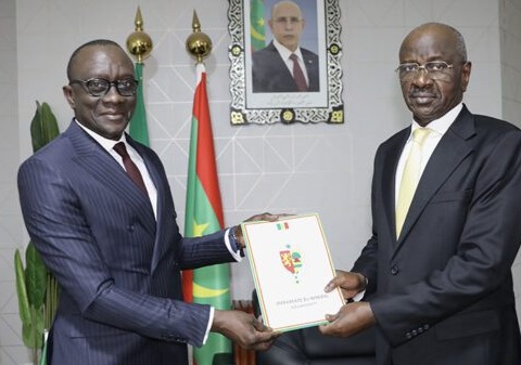 Entrée officielle en fonction des nouveaux ambassadeurs algérien et sénégalais 