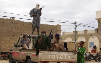  Mali: un camp de l'armée et l'aéroport visés par une attaque jihadiste