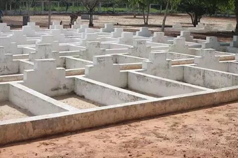 Le refus d'enterrer une griotte suscite une vive polémique au Sénégal 