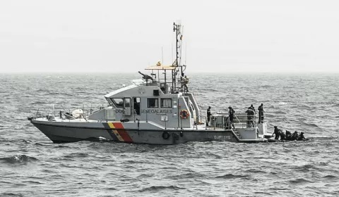 La Marine sénégalaise intercepte 272 migrants clandestins en pirogues
