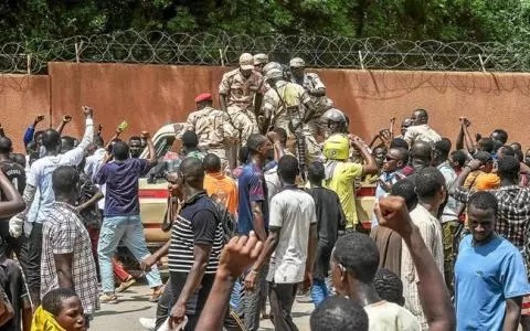 Tinubu: Toutes les options dont l'intervention militaire au Niger sont possibles