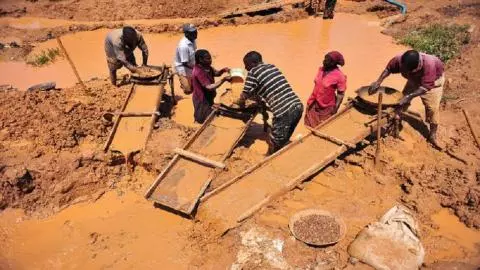 Burkina : Une quarantaine de mines d’or fermées pour « raisons de sécurité »
