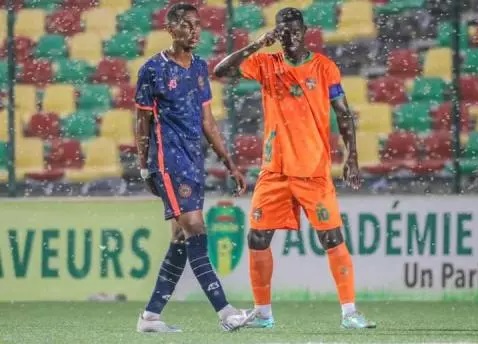 Arrêt du match Kaédi -Douanes après une invasion d’insectes du stade