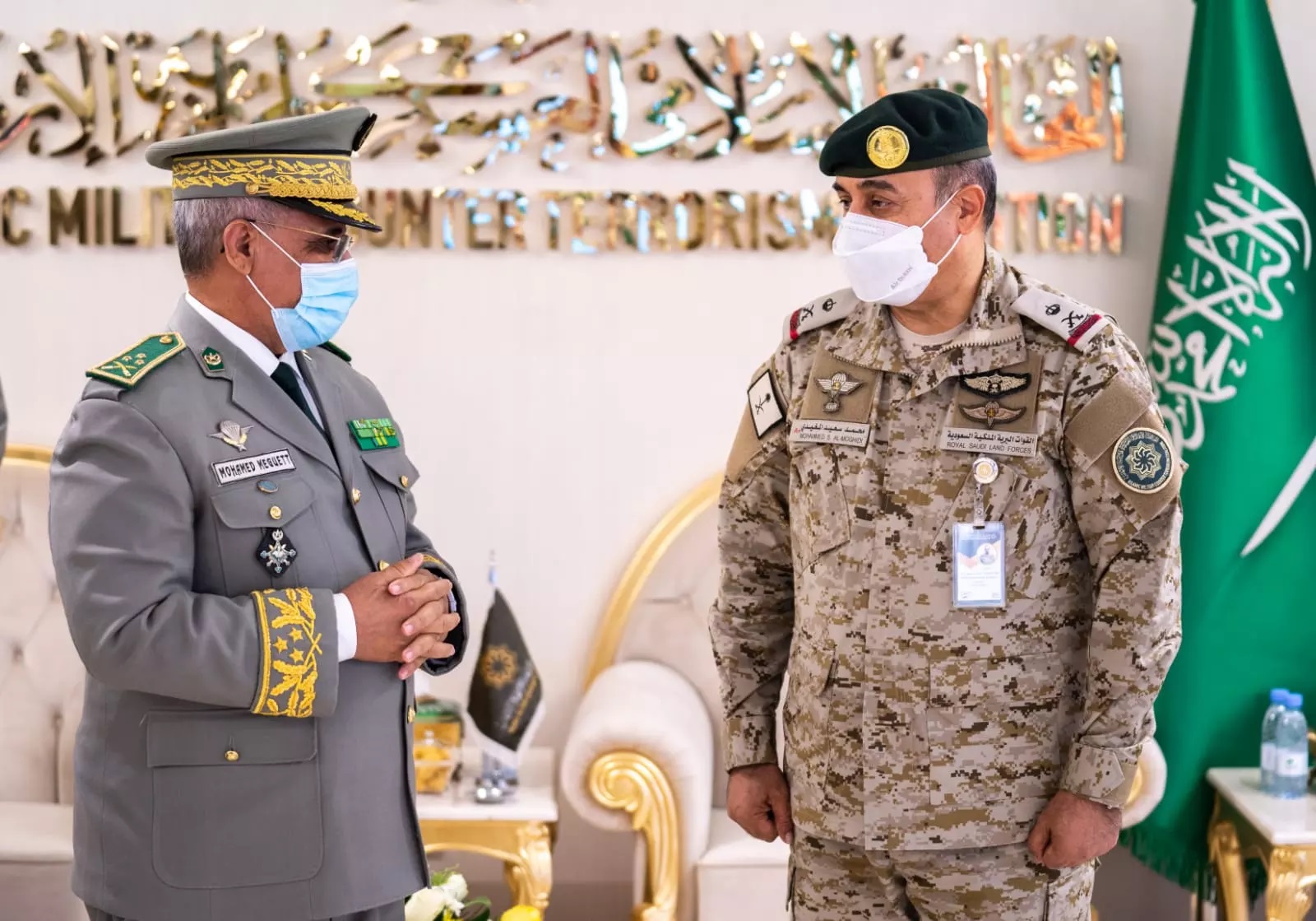 Le CEMGA rend visite à la direction de l'Alliance militaire islamique (photos)