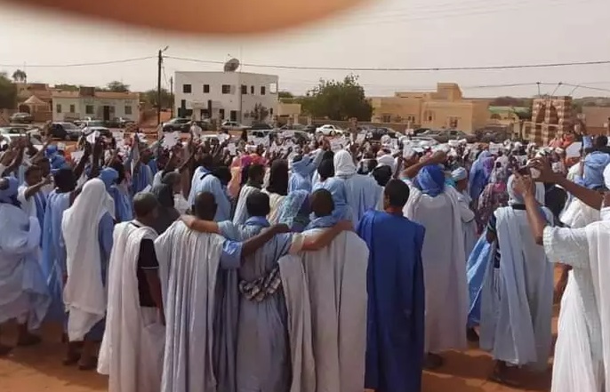 Les enseignants protestent contre les tests d’évaluation du ministère …photos