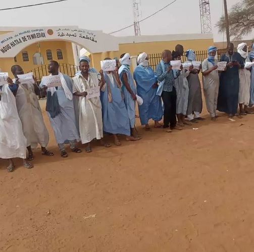 Les enseignants protestent contre les tests d’évaluation du ministère …photos