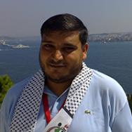 أيمن تيسير دلول كاتب وإعلامي فلسطيني