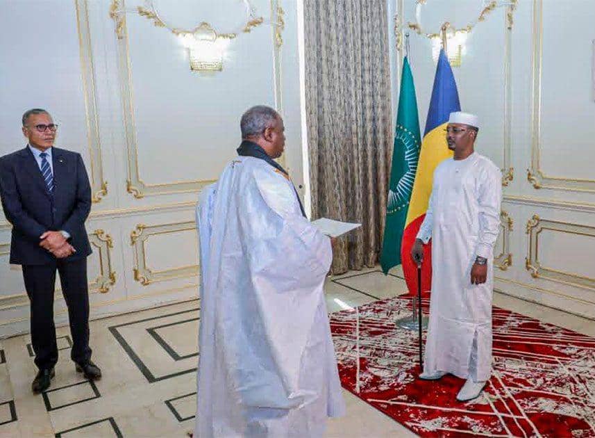 الرئيس التشادي يعرب عن تطلعه لتطوير العلاقات مع موريتانيا