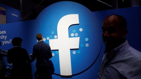 فيسبوك رفعت دعوى قضائية ضد "أن أس أو" في كاليفورنيا لاستغلالها ثغرة أمنية في واتساب لاختراق الأهداف (رويترز)