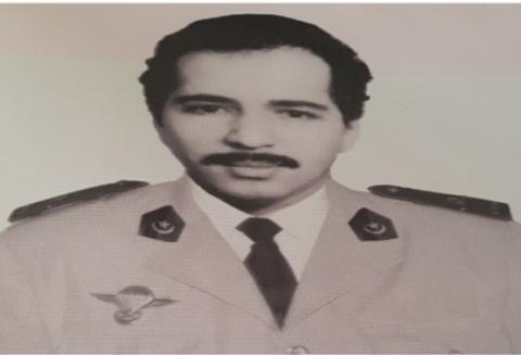 قائد الجيش الأسبق امبارك مختار بونه-(المصدر: الانترنت)