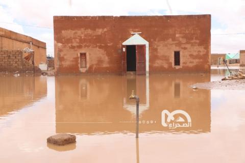 المياه التي خلفتها الأمطار في مدينة بتلميت- الصحراء