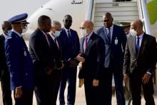 الرئيس غزواني لدى وصوله العاصمة السنغالية- رئاسة الجمهورية
