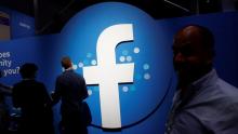 فيسبوك رفعت دعوى قضائية ضد "أن أس أو" في كاليفورنيا لاستغلالها ثغرة أمنية في واتساب لاختراق الأهداف (رويترز)