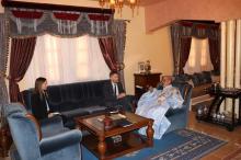 سيدي محمد ولد الشيخ عبد الله أثناء لقائه بالسفير الأمريكي (انترنت)