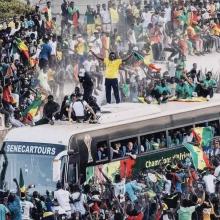جانب من الاحتفالات بتتويج المنتخب السنغالي بالكان