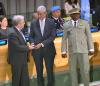 الوفد الموريتاني وهو يتسلم التكريم الأممي 